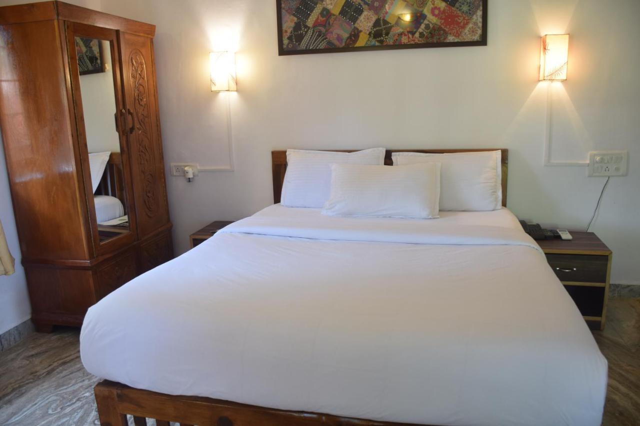 Laligurasvilla Beachside Escape - 100M To Beach Candolim Luaran gambar