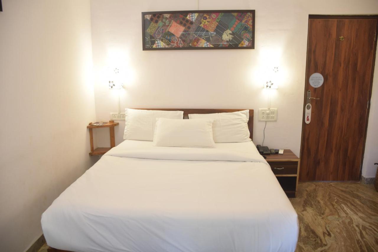 Laligurasvilla Beachside Escape - 100M To Beach Candolim Luaran gambar