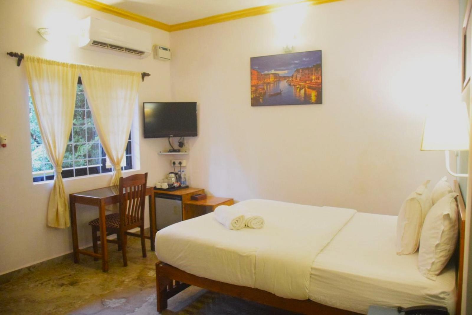 Laligurasvilla Beachside Escape - 100M To Beach Candolim Luaran gambar
