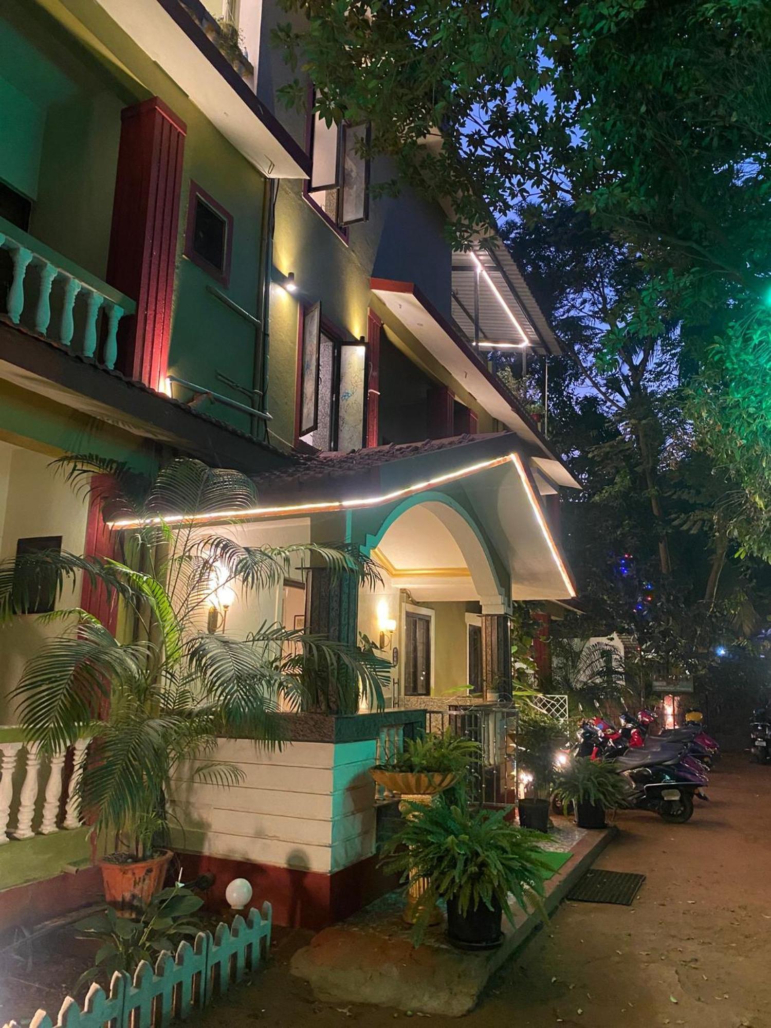 Laligurasvilla Beachside Escape - 100M To Beach Candolim Luaran gambar