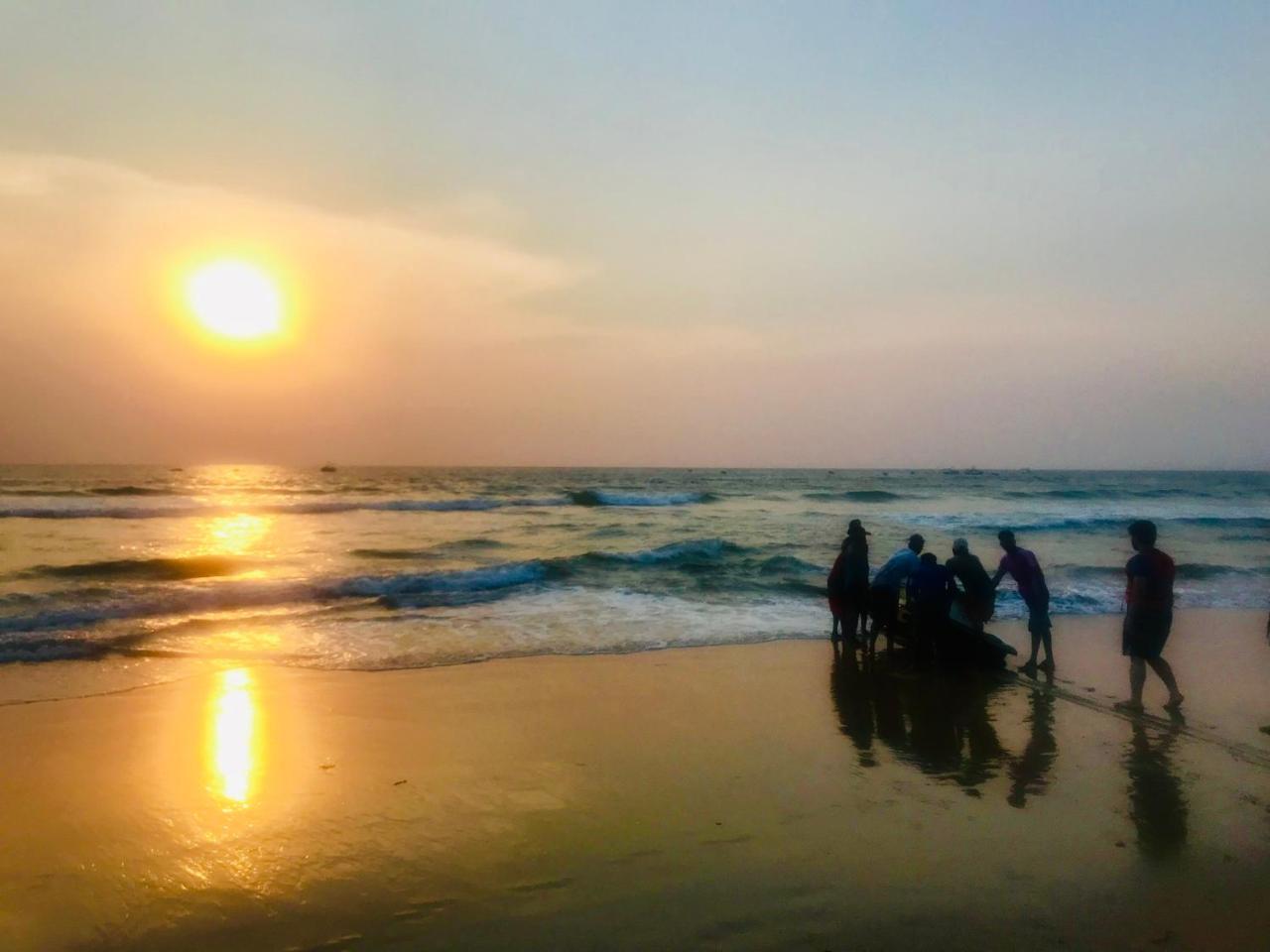 Laligurasvilla Beachside Escape - 100M To Beach Candolim Luaran gambar